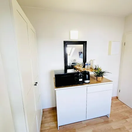 Compact In Luxembourg-limp17b Apartment